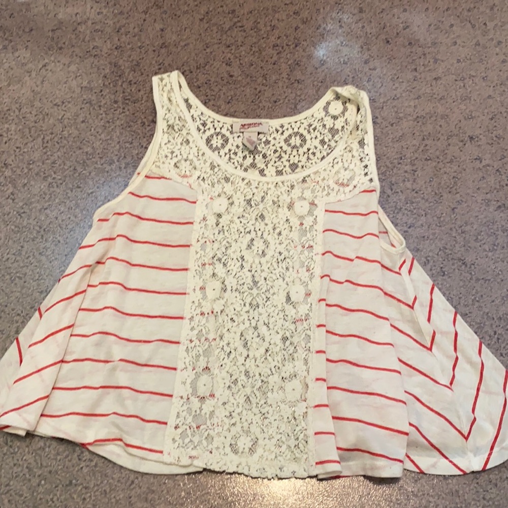 Lace pattern striped tank top